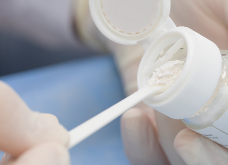 گلاس آینومر لوتینگ – Vincismaile Glass Ionomer Cement (Luting I)